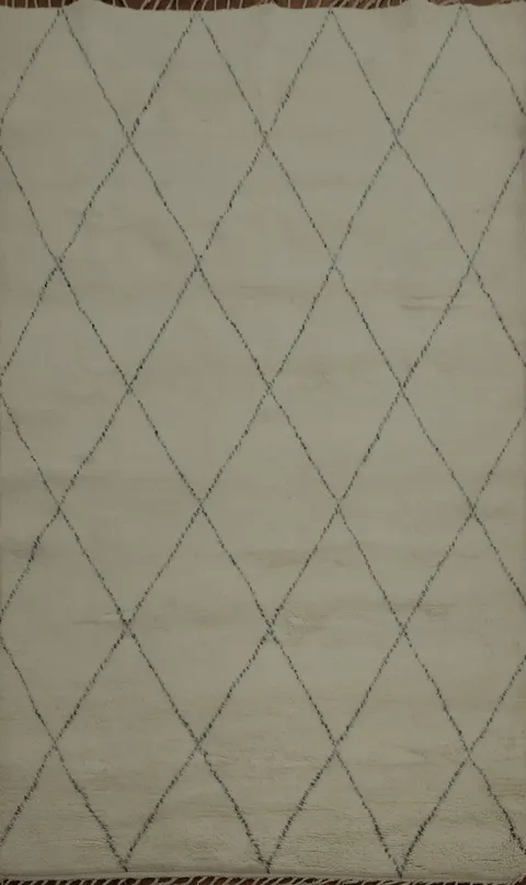 Classic Moroccan Area Rug 5x8 with Textured Diamond Linework Style