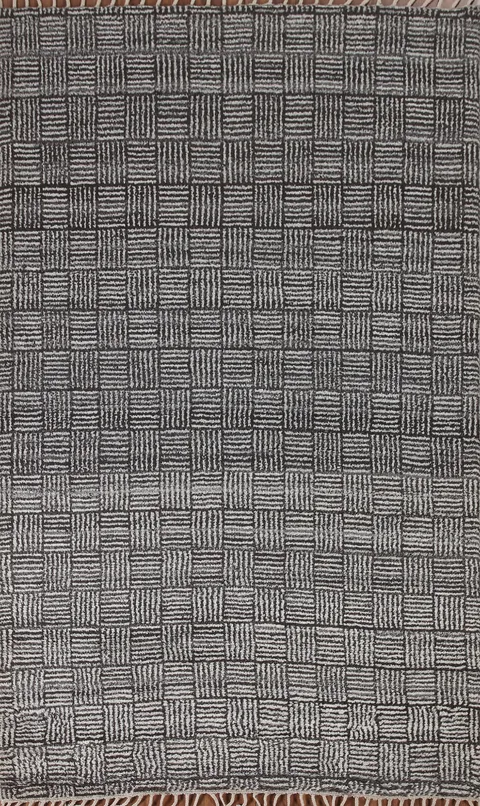 Black & White Moroccan Wool Area Rug 5x8