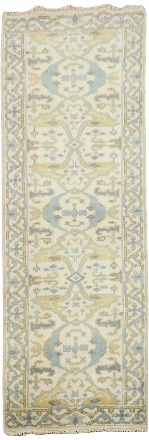 Traditional Ivory Runner with Soft Pastel Tones 7' 10'' x 2' 8''