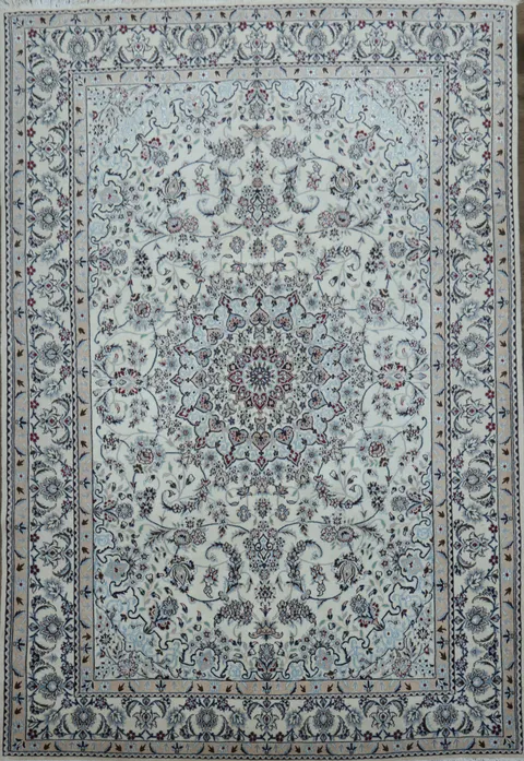 Luxury Traditional Floral Wool and Silk Nain Persian Area Rug 7x10