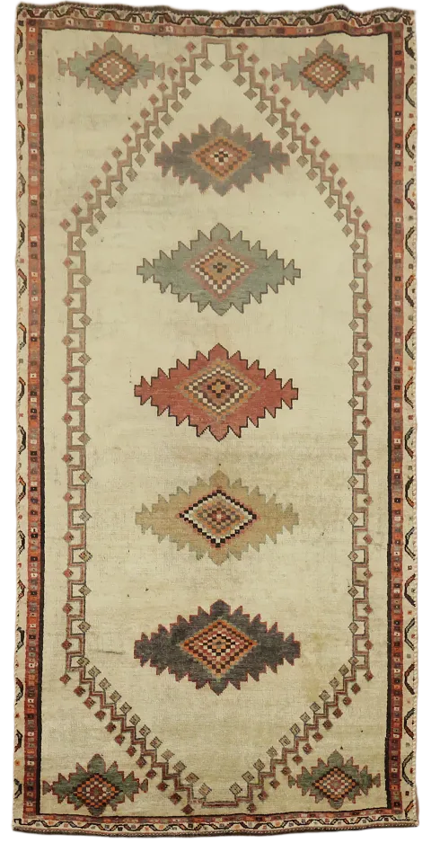 Cultural Heritage Inspired Rug for a Unique and Cozy Atmosphere 4x8