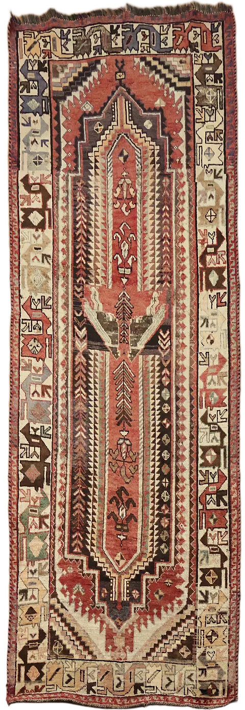 Vintage Wool Shiraz Persian Runner Rug 4x9