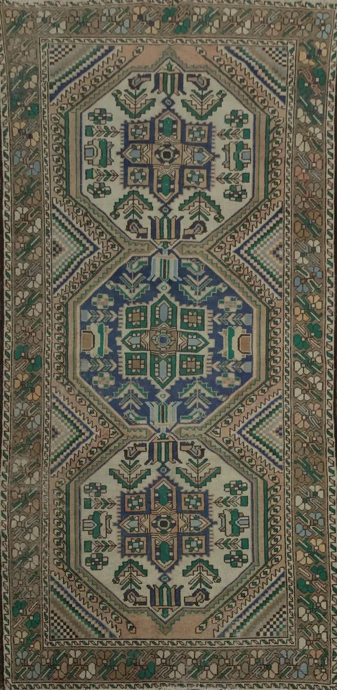 Vintage Geometric Bakhtiari Persian Living Room Rug 5x10
