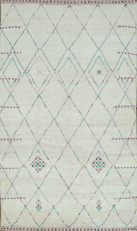 Chic and Modern: Minimalist Diamond Pattern Moroccan Rug 6x10