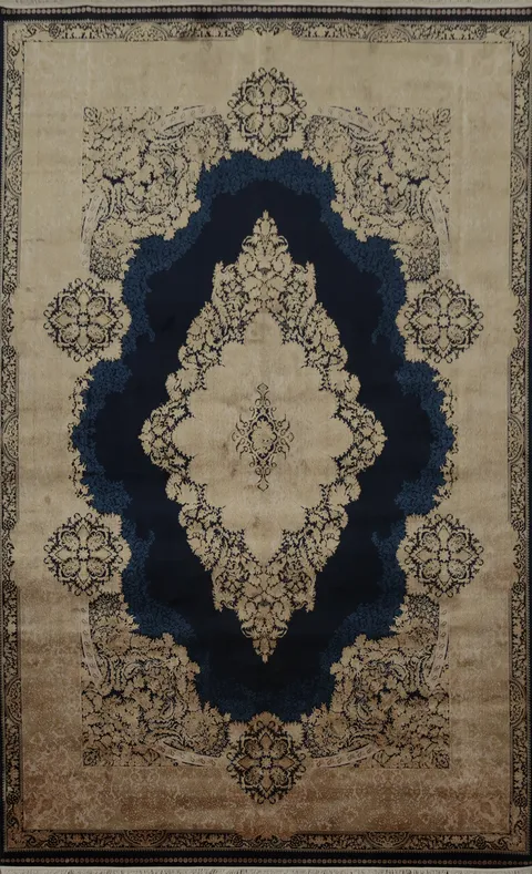 Classic Navy and Beige Rug with Ornate Central Medallion Pattern 7x10