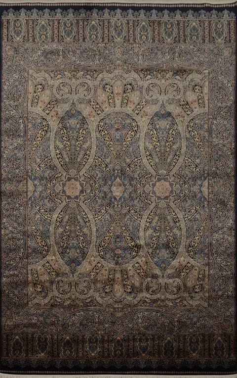 Finely Decorative Qum Area Rug 7x10 with Exquisite Detailing