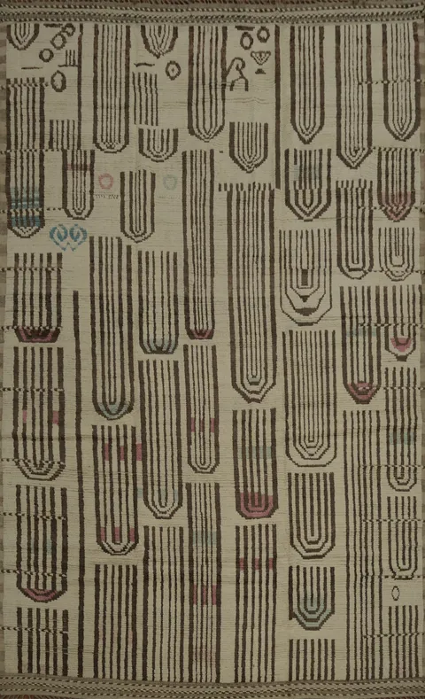 Moroccan Large Rug 11x16 with Simple U-Elements for Modern Homes