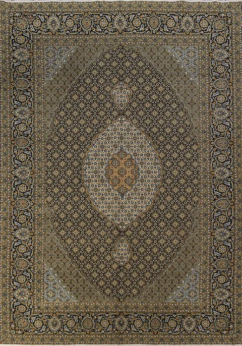 Elegant Persian-style rug with classic geometric medallion centerpiece 7x10