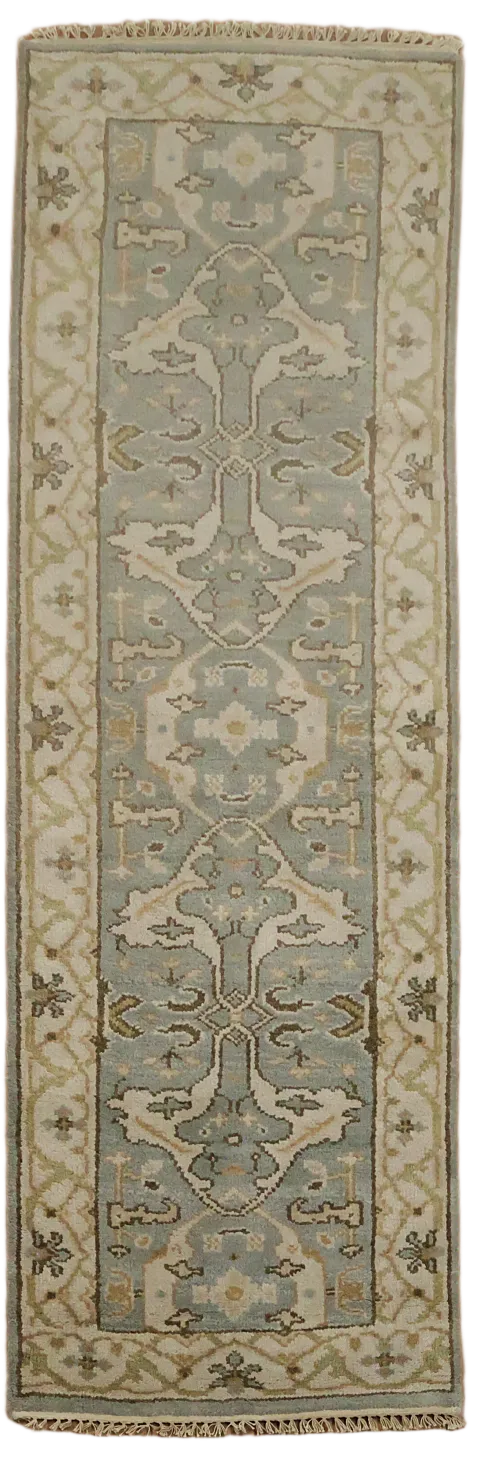 Vintage Style Rug in Soft Hues for a Classic Touch 3x8