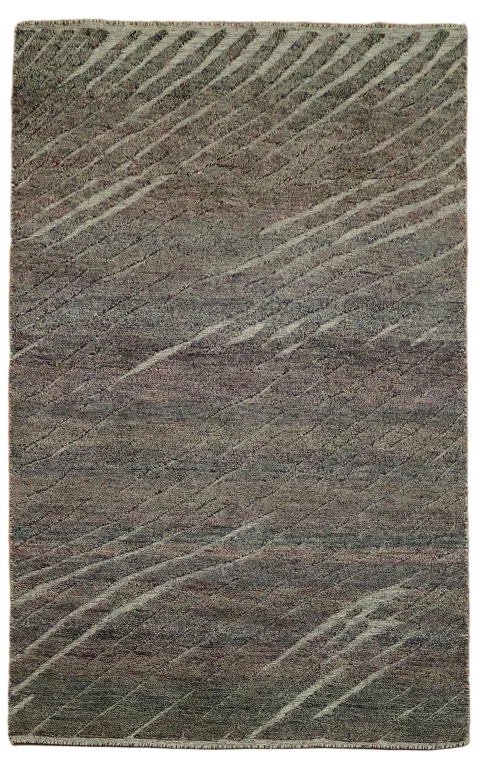 Minimalistic Gray Looped Rug with Subtle Diagonal Stripes 5x8 ft