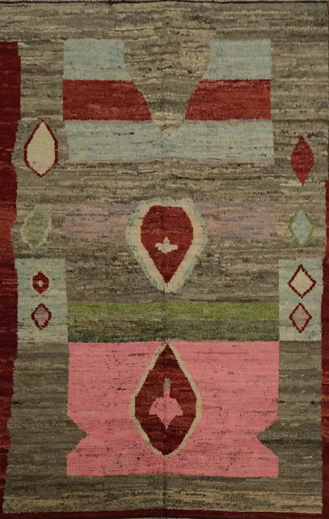 Handmade Moroccan Area Rug 6x8 with Echoes of Artistic Influence