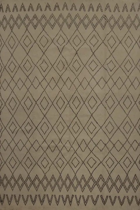 Stylish Neutral Rug with Subtle Diamond Accents 8x10