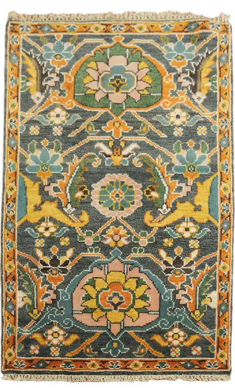 Elegant Floral Patterned Rug with Vibrant Colors 3'x5'