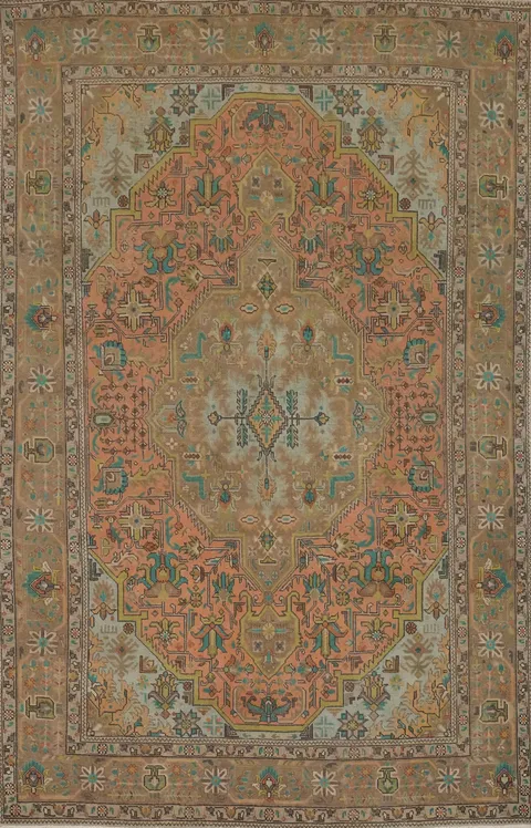 Exquisite Handcrafted Wool Tabriz Persian Area Rug 7x10
