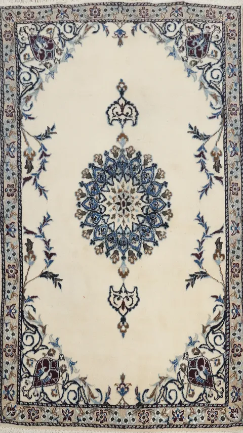 Handmade Wool Medallion Nain Persian Rug 4x7
