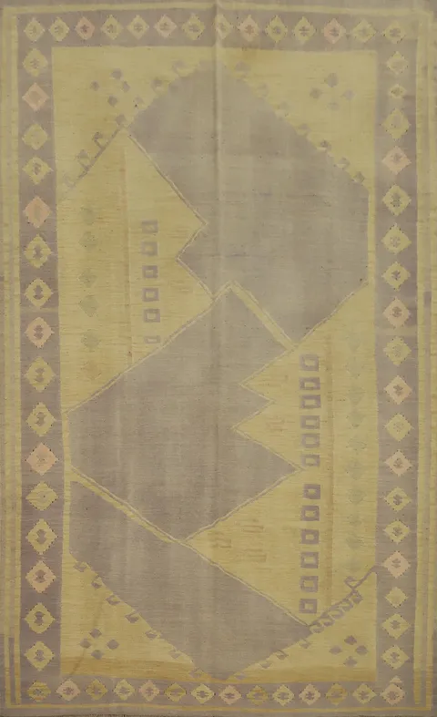 Timeless Geometric Design Kilim Area Rug 7x10 for Stylish Decor Enthusiasts