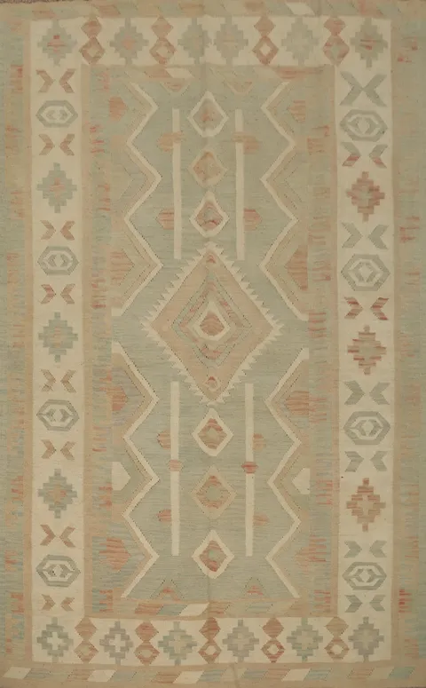 Elegant Geometric Kilim Area Rug 6x8 with Soft Pastel Hues