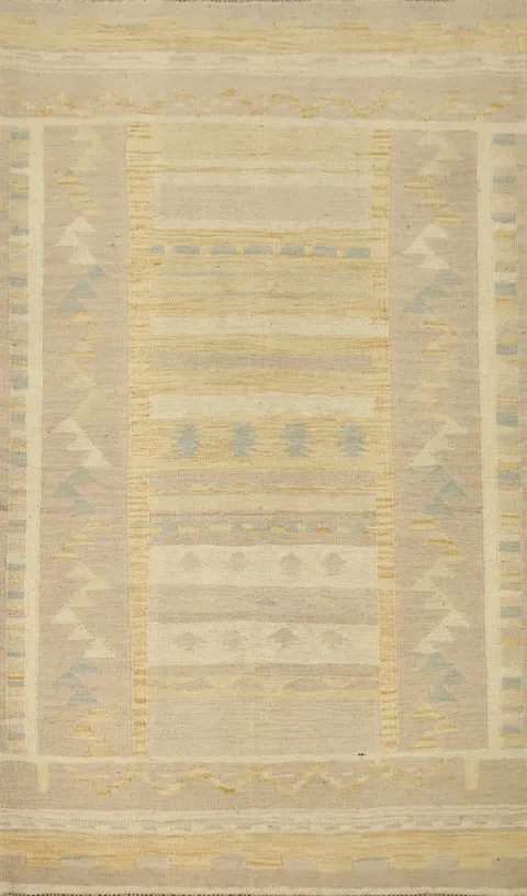 Soft Minimalist Kilim Wool Rug 3x5 with Subtle Geometric Design