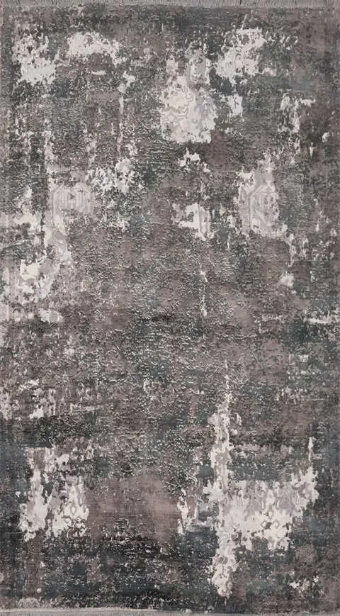 Luxurious Abstract Area Rug 5x8 in Soft Neutral Hues
