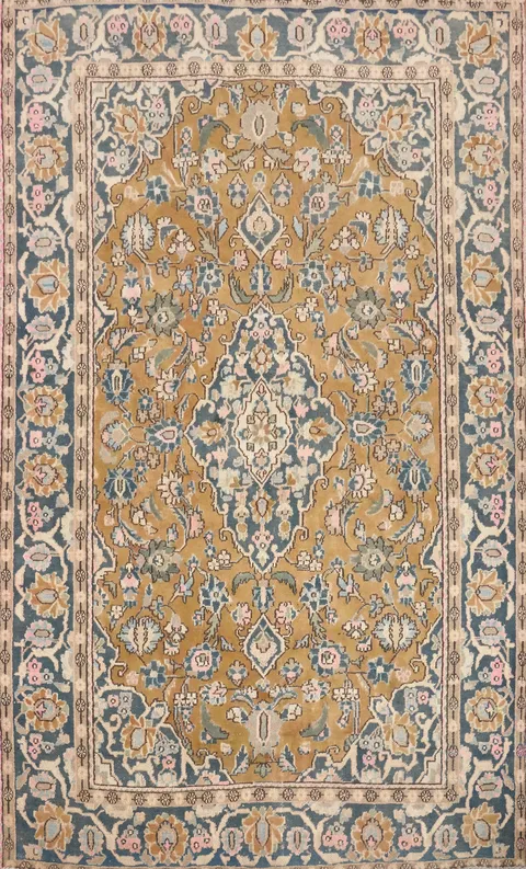 Traditional Wool Floral Kashan Persian Rug 4x6