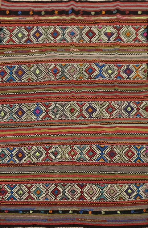 Geometric Handwoven Kilim Rug 5x7 with Rich Earthy Tones