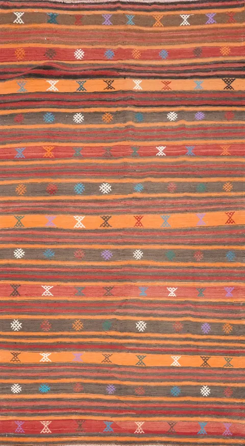 Handcrafted Geometric Patterns in a Timeless Kilim Area Rug 5x9