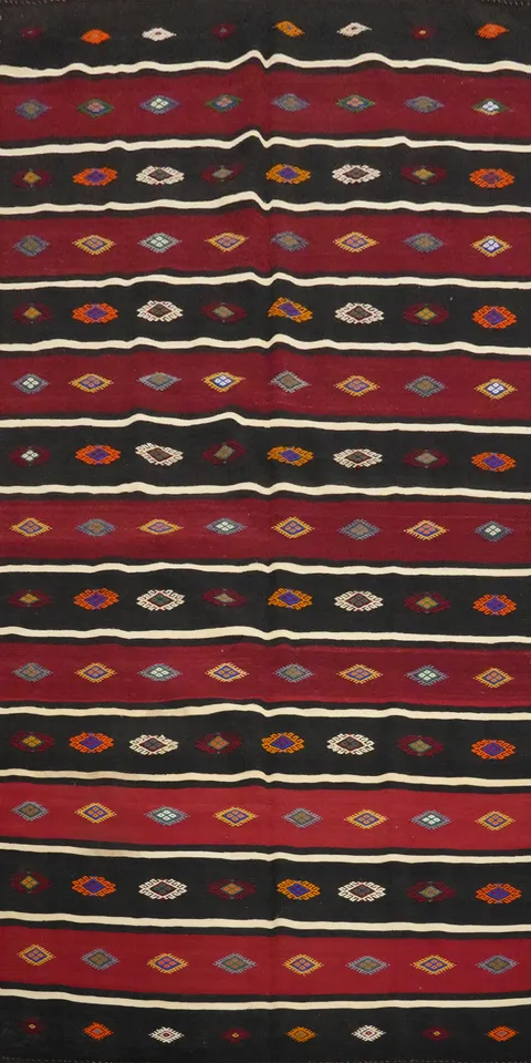 Bold Geometric Diamond Design in Kilim Area Rug 6x10