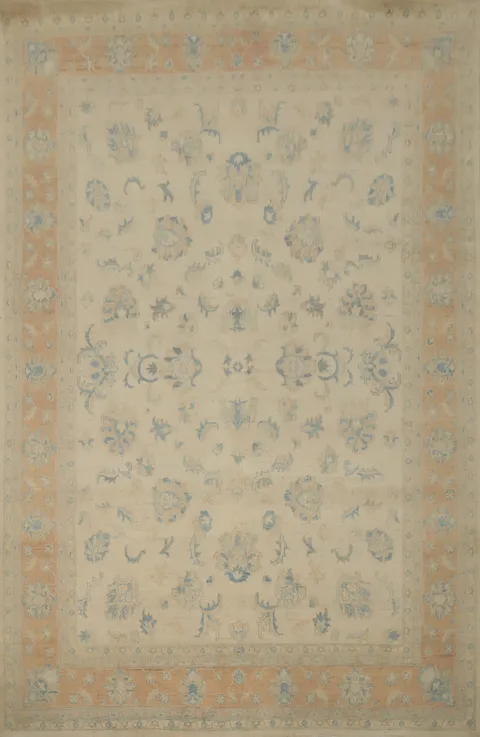 Elegant Vintage-Style Rug with Delicate Floral Patterning 9x12