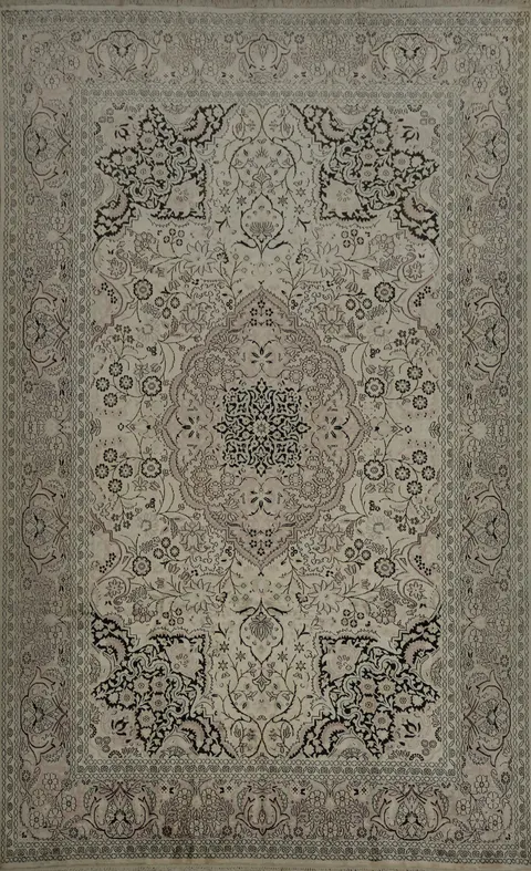 Vintage Kashmir Oriental Area Rug 7x10 with Floral Motifs