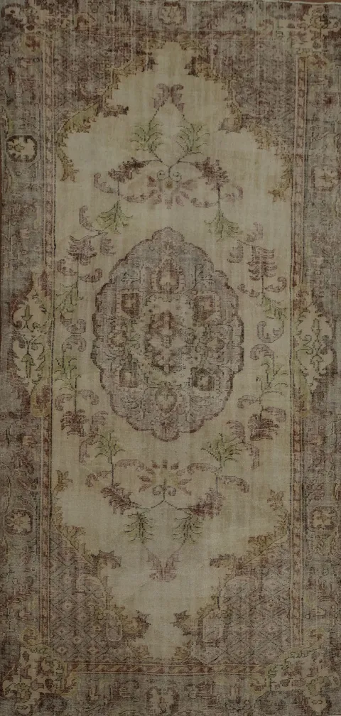 Exquisite vintage Distressed Turkish Area Rug 6x10