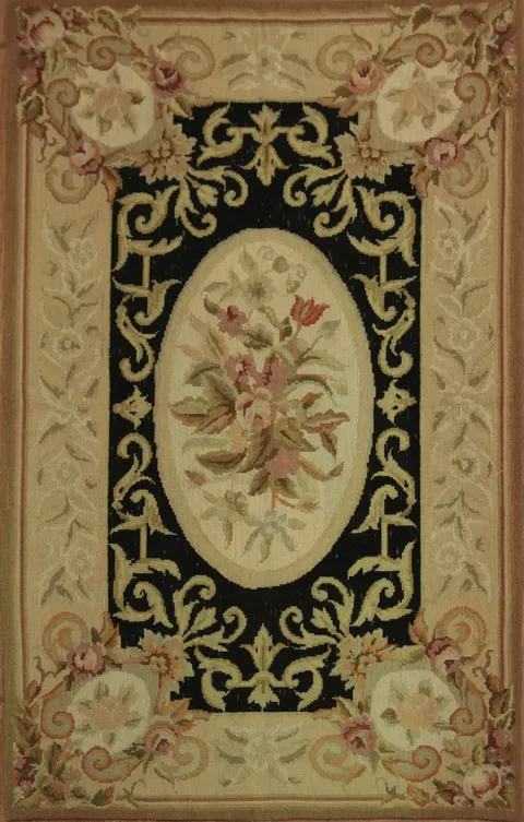 Elegant Vintage Style Aubusson Tapestries Rug with Intricate Floral Design Centerpiece 3x4
