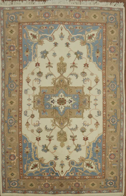 Traditional Elegance: Heriz Serapi Oriental Area Rug 6x9