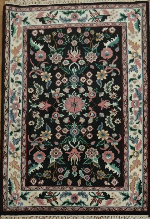Agra Oriental Rug 4x6