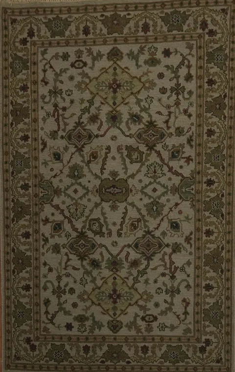 Elegant Traditional Traditional Sumak Oriental Area Rug 4x6