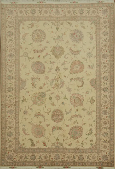 Luxurious Traditional Tabriz Persian Area Rug 7x10