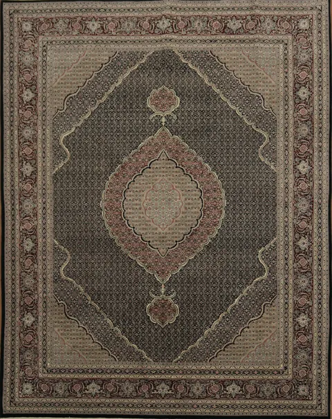 Intricately Designed Traditional Tabriz-Mahi Oriental Area Rug 8x8
