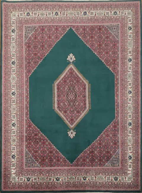 Luxurious Traditional Traditional Bidjar Oriental Area Rug 8x12