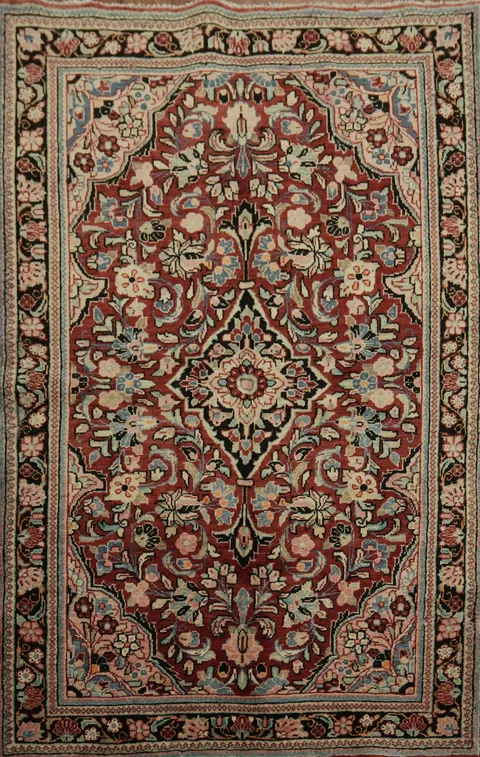 Traditional Elegance: Vintage Mahal Persian Rug 4x7