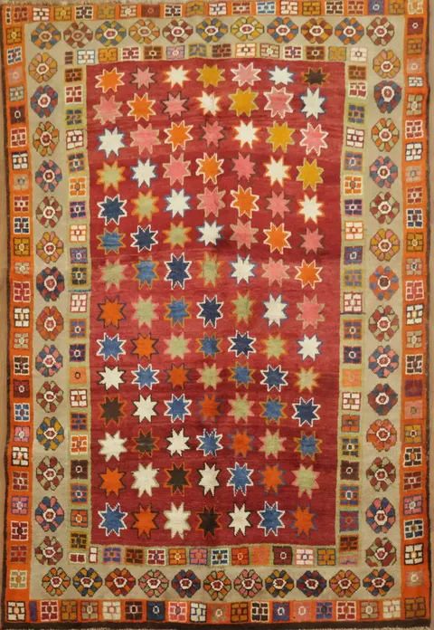 Expressive Artwork in a Unique Oriental Shiraz Persian Rug 5x7