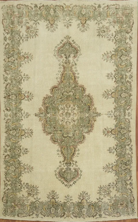 Elegant Vintage Anatolian Turkish Area Rug 6x10