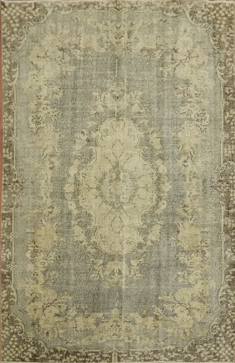 Elegant Vintage Anatolian Turkish Area Rug 6x9