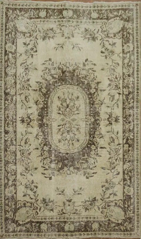 Antique-Inspired Floral Rug for Traditional Home Decor 4x7