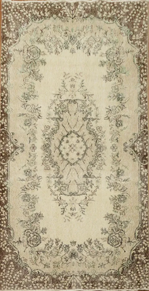 Exquisite Floral Medallion Rug with Elegant Border Design 4x7