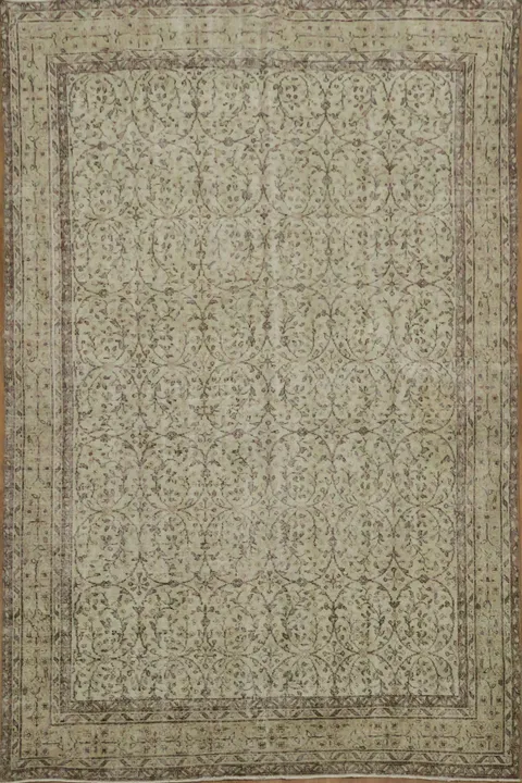 Elegant Vintage Anatolian Turkish Area Rug 7x10