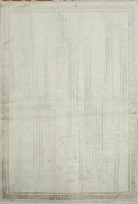 Neutral Toned Beige Rug with Elegant Design Elements 5x8