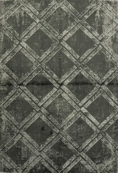 Versatile Grey and Charcoal Toned Rug with a Bold Grid Pattern 5x8