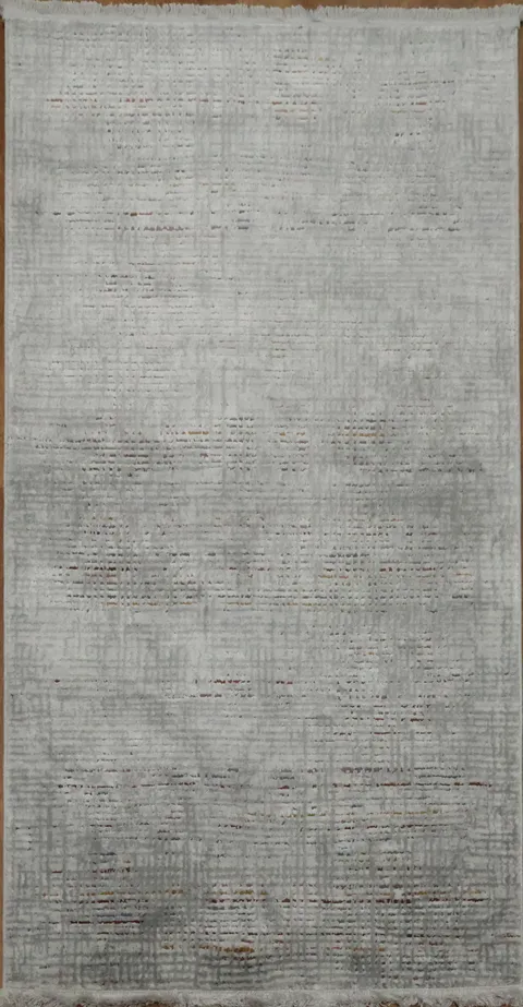 Elegant Minimalist Grey Rug with Subtle Textured Patterns 3x5