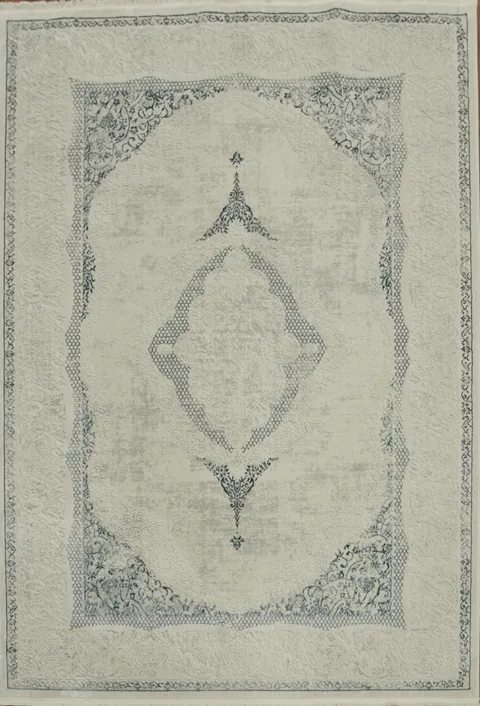 Ivory and Blue Rug Featuring Classic Oriental Medallion Design 5x8