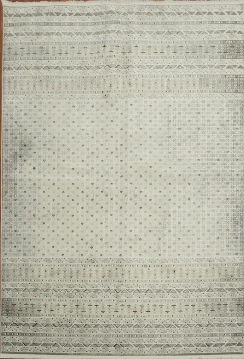 Chic Beige and Grey Rug for a Serene Living Room Decor 5x8