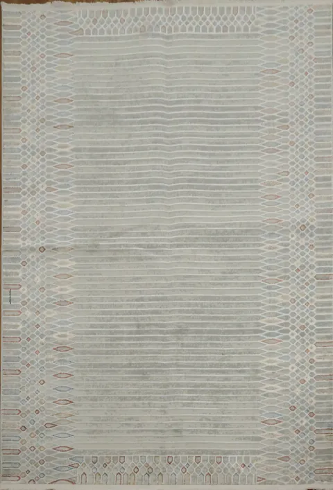 Elegant Minimalist Grey Rug with Soft Hues for Contemporary Homes 5x8
